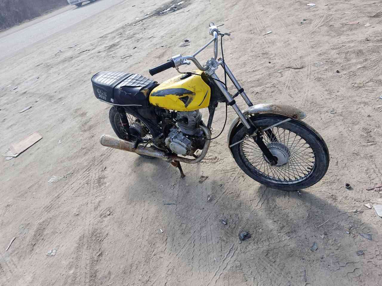 للبيع كلك كلك لا تنقص لا تبخر ماكو نضوح دهن شلع عوزه بس دواسه فقد مكان سوك شيوخ سعر 225 وبيه مجال دراجه مال شغل تروح وترجع ***********
