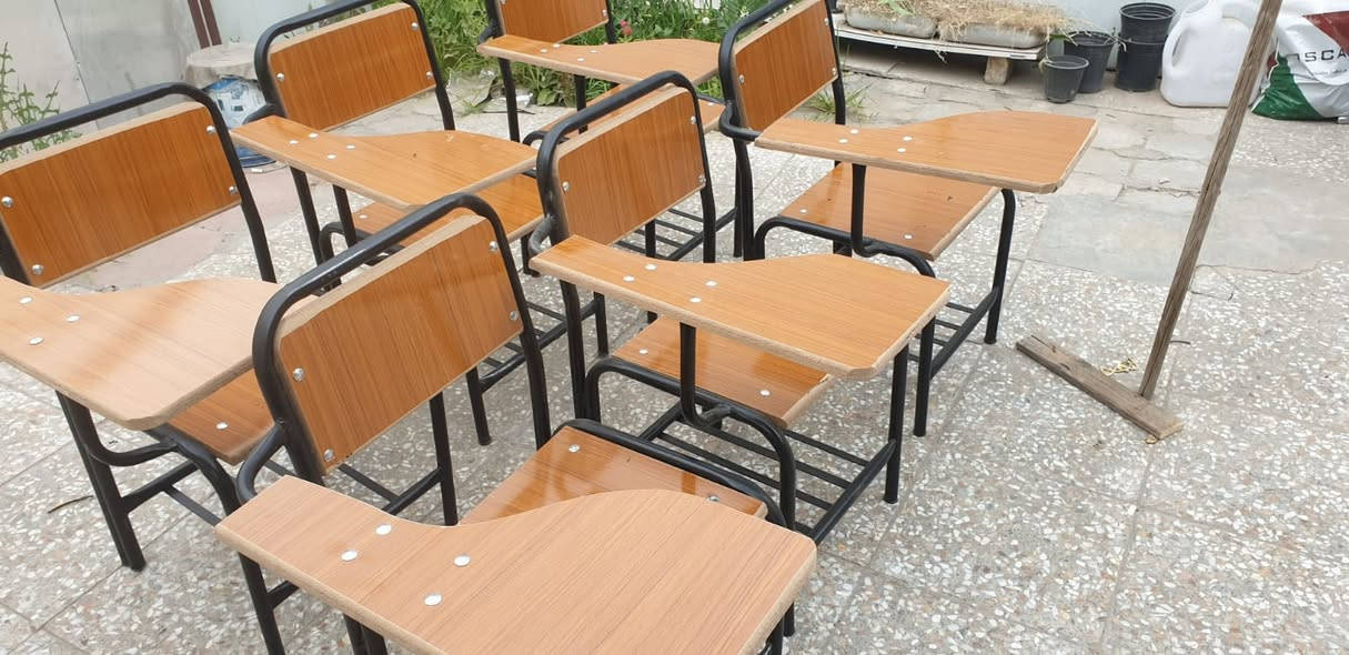 السلا عليكم ستول للبيع عدد ٣٠ جديد غير مستعمل سعر الواحد ٢٠ الف
العنوان حي اور
***********
