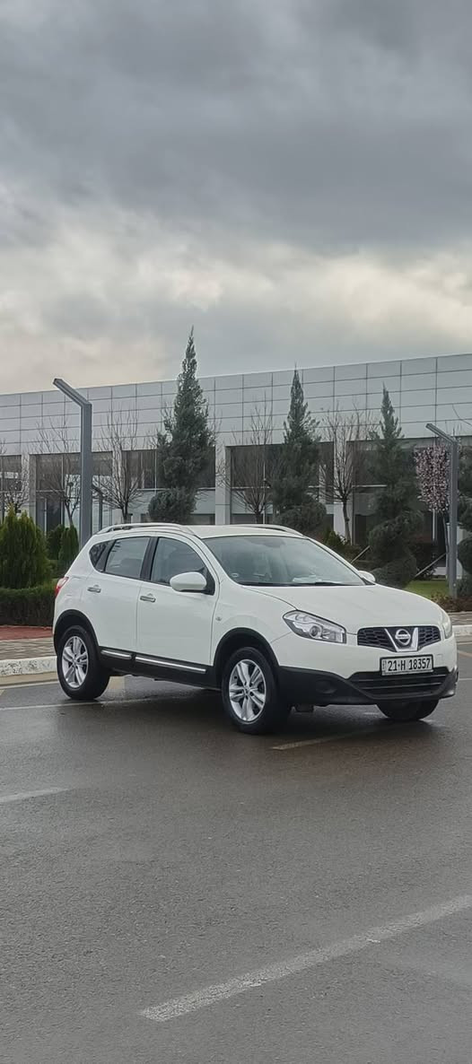 💎 نیسان قەشقای ٢٠١٤ - خلیجی (سفری شەریكە)
​نموونە لە جوانی و پاکی! مۆدێلێکی بەرز بە نرخێکی هەرزان🔥

​مۆدێل: ٢٠١٤ (خلیجی سفری شەریكە).
​ گێڕ، مەکینە، تەبرید و تەقەوڕەقە بە شەرت (١ مانگ گەرانتی).
​سێرڤز: هەموو سێرڤزێکی تازە بۆ کراوە 

​بۆیاخ: تەنها ٢ پارچە و ٢ پەڵە (لەسەر ساخی)، بێ ناوگرتن، بێ مەعجون، بێ لێدران.
​سەنەوی و ڕەقەم: تازەیە و بەناوی خاوەنەکەیەتی (ماڵی دۆستە).
​💰 نرخێکی باوەڕپێنەکراو:
​نرخ: ١١٥ وەرەقە (خوار هەموو بازاڕ!).
​تێبینی: کەمێک مەجالی تێدایە بۆ کڕیاری ڕاستەقینە.

​شوێن: سلێمانی
​📞 ژمارەی مۆبایل: ***********
