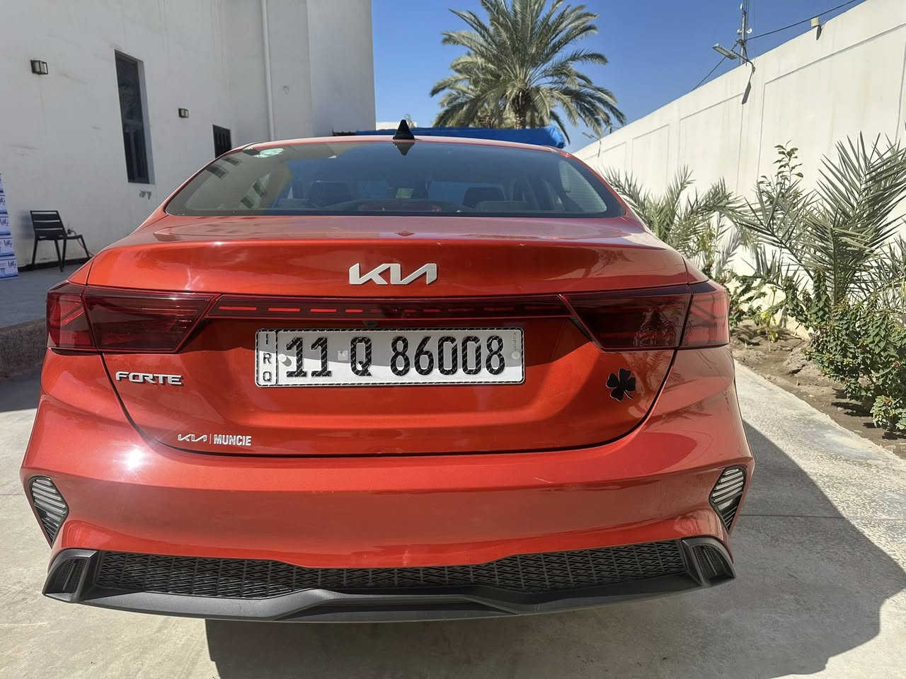 سلام عليكم
للبيع كيا فورتي

موديل 2024

لون مشمشي

مواصفات LXS

حادثها جدا بسيط

جاملغ فقط صبغ

وغراضها اجن وياها

الجاملغ والدعاميه

بدون يرباك..

صور الحادث موجوده

ماشيه 24 الف فقط

رقم بغداد بسمي..

مكان السياره بغداد

اتصل وبخدمتك بدون مراوس

للأستفسار ***********
