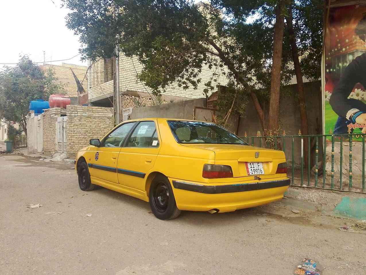 السلام عليكم اخوان بيجو بارص 15
كير ومحرك ناعمات 
مكفوله من الضربه والتبديل 
بيه صبغ جاملاغ خلفي بدون دواخل 
ومعمره خياسات فقط
تتفه تبريد 
صدر امامي خلفي جديد 
غرفه جديده 
شاشه اندرويد 
تخم سماعات 
كامره خلفيه
تخم تاير 
رقم بغداد الدولي 
بسمي 
كهربائيات من الدعاميه للدعاميه
اخوان مو تخابرني تكلي شبيها ذاكر كل التفاصيل 
مكان السياره بغداد الشعب
الشراي يتصل وبخدمته بي وات ساب 
*********** السعر مناسب لان محتاج
ما ذكرت السعر من وره اصحاب  النفوس الضعيفة
يكسرون بحلال العالم السياره متعوب عليه ومال جناي
