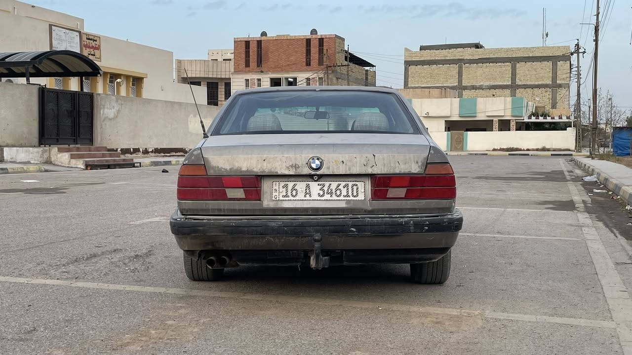 السلام عليكم 
BMW 730i 
موديل 1991
رقم الدولي الجديد 
سنوية ب اسمي
سيارة مال تعمير 
مكان السيارة واسط العزيزية
السعر 28 ورقة وبيهة مجال 
للاستفسار الاتصال على 
***********
