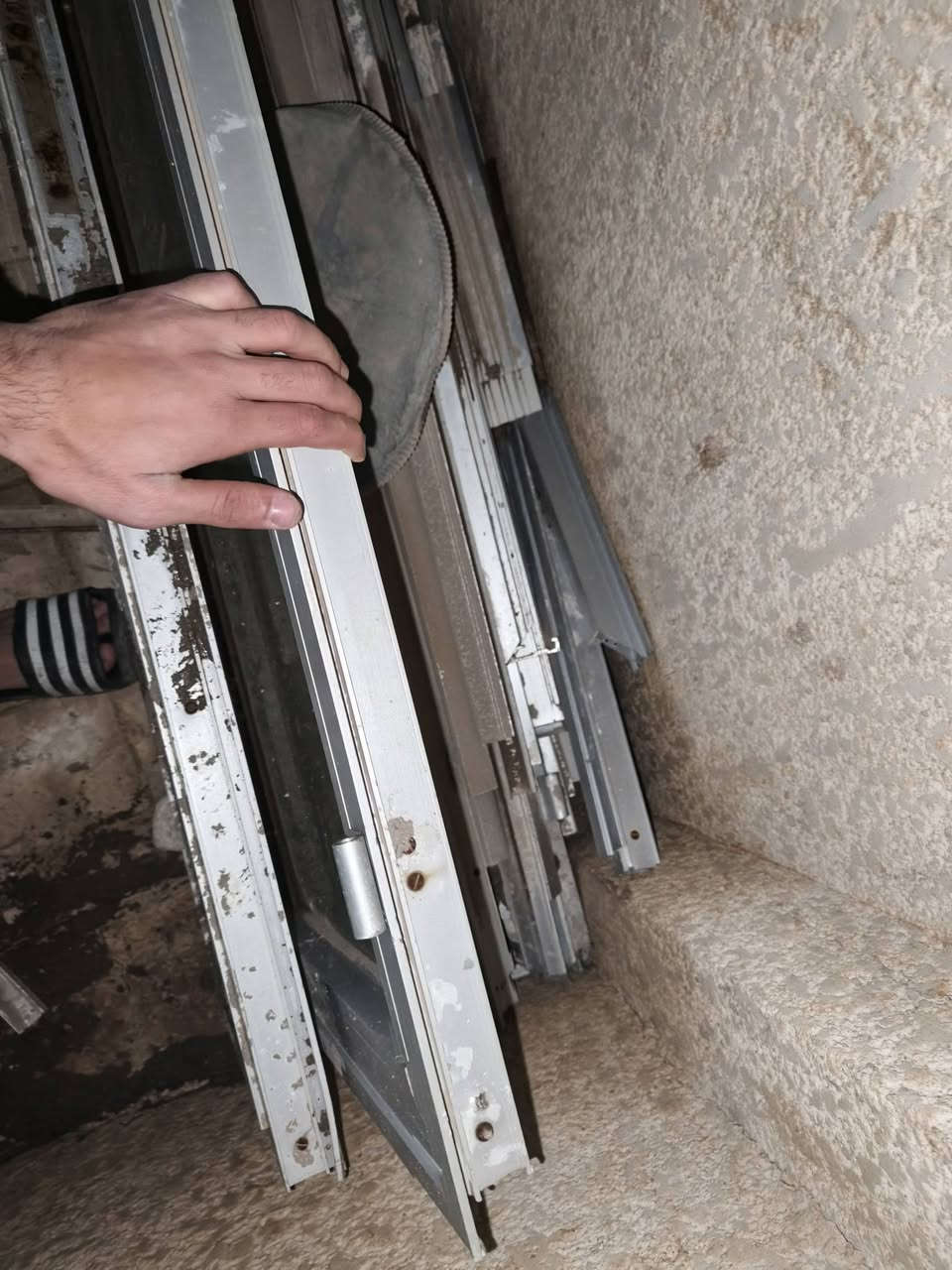 السلام عليكم اخوان هاذا الامنيوم النوع تركي 🇹🇷 مامستخدم بس تنضيف نوعيه حلو موجوده هاي الكميه حوالي 20-15 كيلو الي يريد يراسلني وينطيني سعره


**إذا كنت صاحب هذا الإعلان وتريد حذفه لأي سبب، رجاءا أرسل رسالة إلى الدعم الفني**