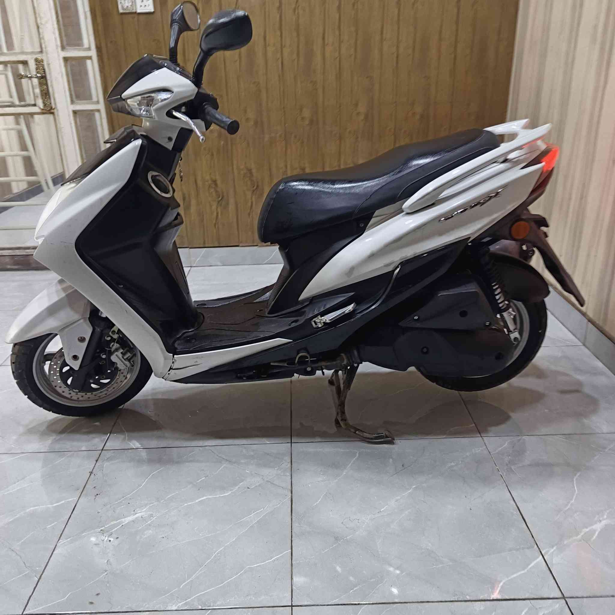 السلام عليكم سكنس شمعه موديل 2018 مكفوله كفاله عامه فقط تكحيلات بل كفرات واضحات بل تصوير اوراق كامله  (سعر 1400)بيه مجال بغداد ***********
