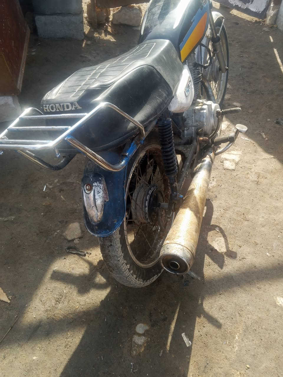 بدون وراق نص عمر ب250
‏‪***********‬‏
