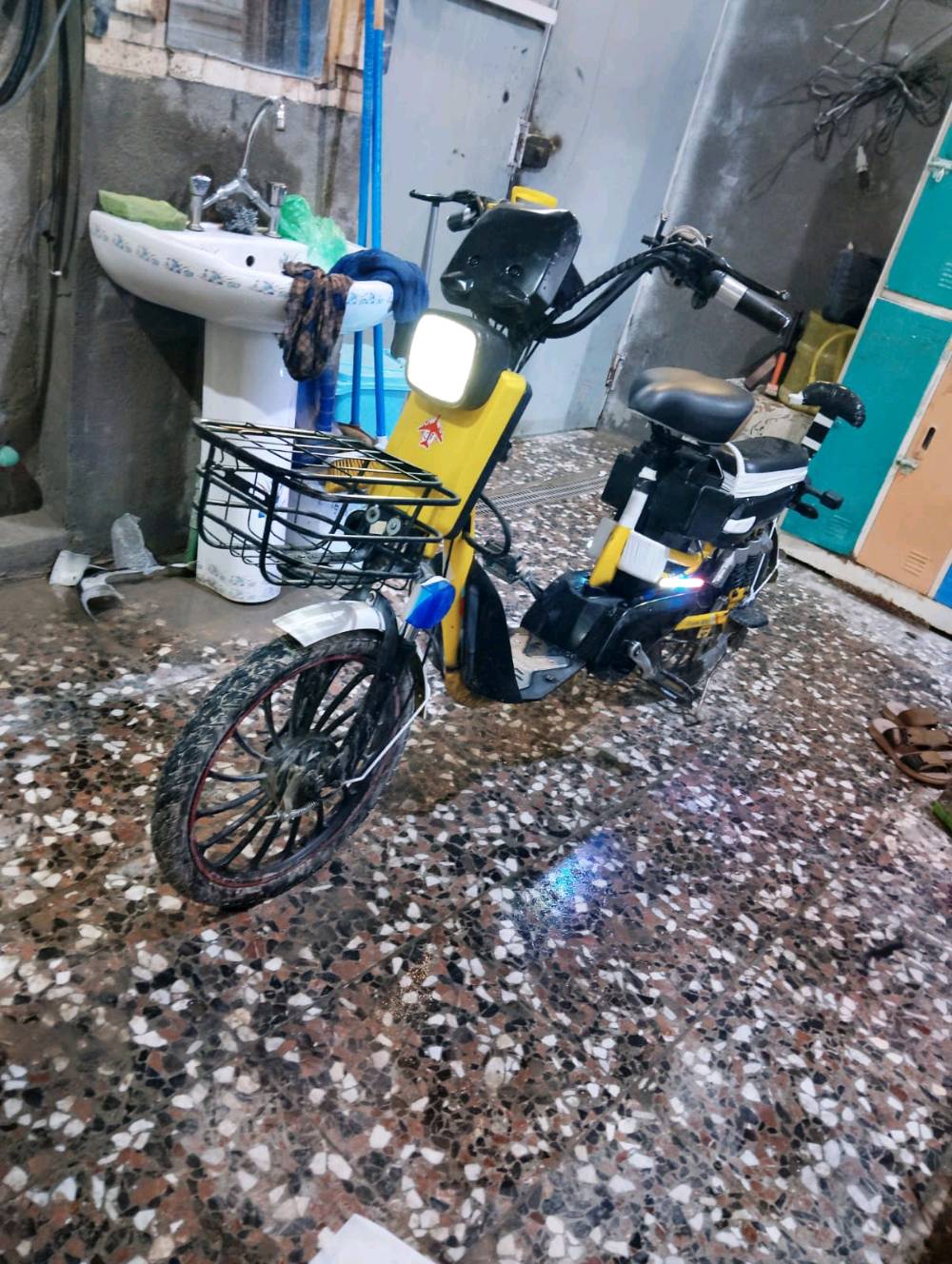 بايسكل شحن مستعمل
مواصفات:
شاشة
اناره ld
حجم 26
موديل 2023
قفل خلفي
لايت عالي ناصي
ستاند وشاحن موبايل
سرعة حقيقية 40_30
4 باتري
بك لايت
سله امامية
نضام امان سرقة
بي خللين الهورن والاشاير
السعر275 وبي مجال للطيبين 
المكان: كربلاء سيف سعد قرب أسواق حمودي
رقم الهاتف ***********