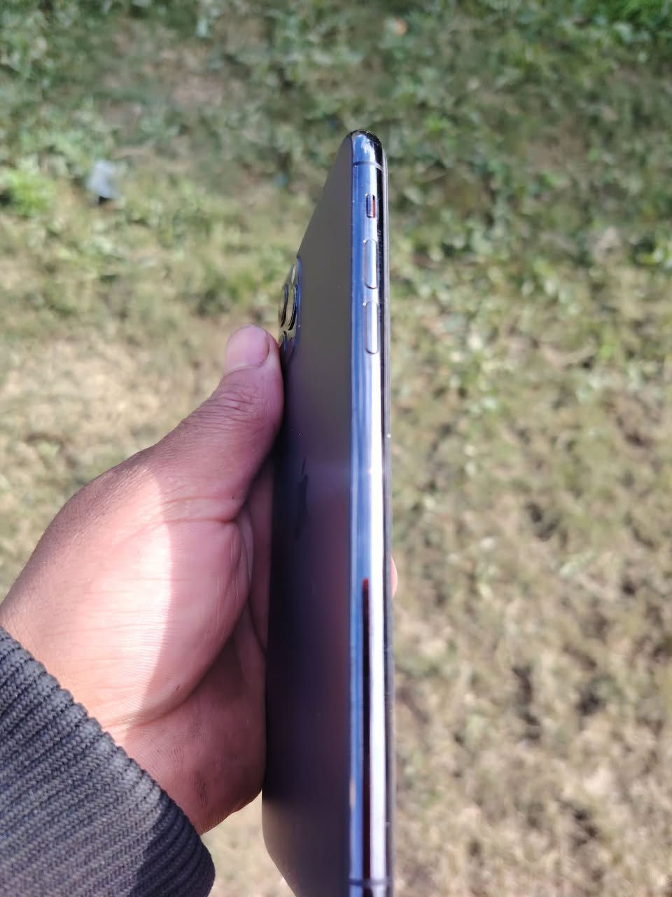 سلام عليكم  أيفون 11برو ماكس نضافه 100 بل100فول بلادي شرق اوسط بطاريه 82بلاد ع فحص وين ويعجبك ذاكره64جهاز وتر راسلني واتساب *********** مكاني نجف
