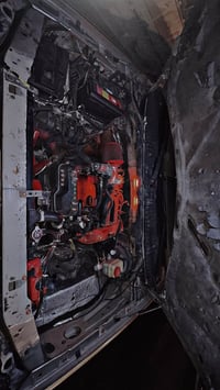 فورد اكسبديشن  مديل 2003  محور 3000 vvti رقم بغداد بسمي سنويه 31 سياره...