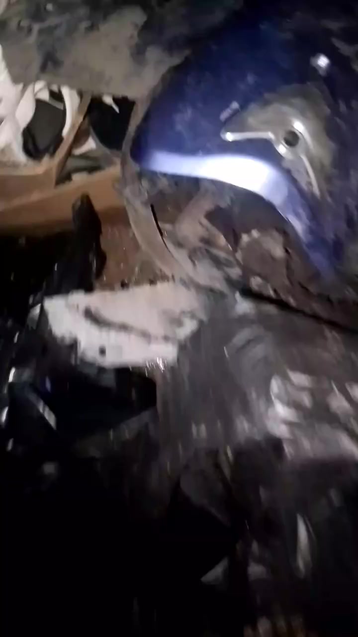 سلام عليكم ماكس منغولي للبيع 
دراجه متروكه كل غراضه موجوده كلهه من برغي للبرغي تجي تاخذ دراجه كامله بس دراجه كايمه وتفصخت ابيع كوم حديد مكاني بغداد تقاطع درويش المعالف ***********
