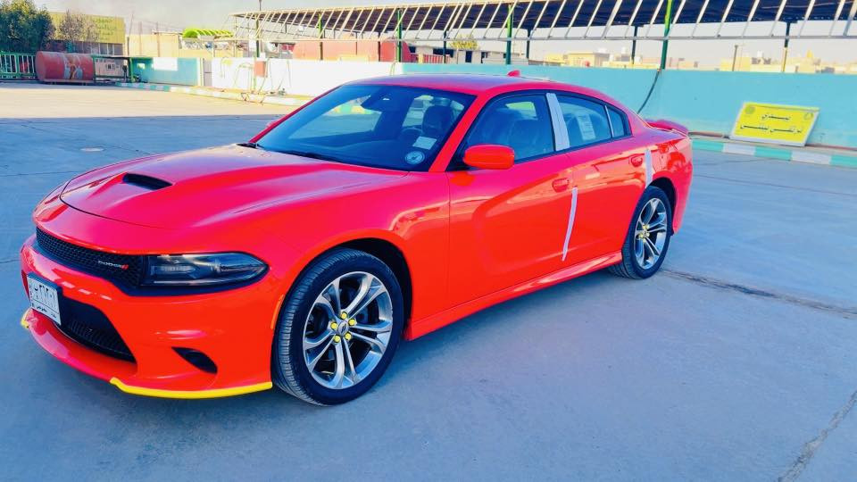 السلام عليكم رمضان كريم
اليدور جديد وقطعه نادره وحادث خفيف بدون ايرباك بدون دواخل بدون تبديل بدون فتح 

موديل 19 اصل 

جارجر جيتي اصل لون برتقالي ناري مييز بدون شخوط بدون بارد بدون طخات جديده كلش ع وضع الشركه تو يل وارد امريكي رقم بغداد بسمنه 

شراي يتصل صور الحادث بالمنشور مابيه غير حادثه مواصفات الجيتي معروفه 

*********** مكاني بالقاسم ع 

مكلف بالنشر
