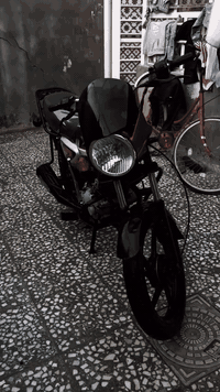 سلام عليكم دراجه بوكسر مديل 23 مكفوله من السرقه ستوني معمره كله جديد نكره سلف وين مايعجبك شغل واطلع مكينه مكفوله لاتبخير لا تنقيص سعره 600 مكاني نجف حي ميسان ***********
