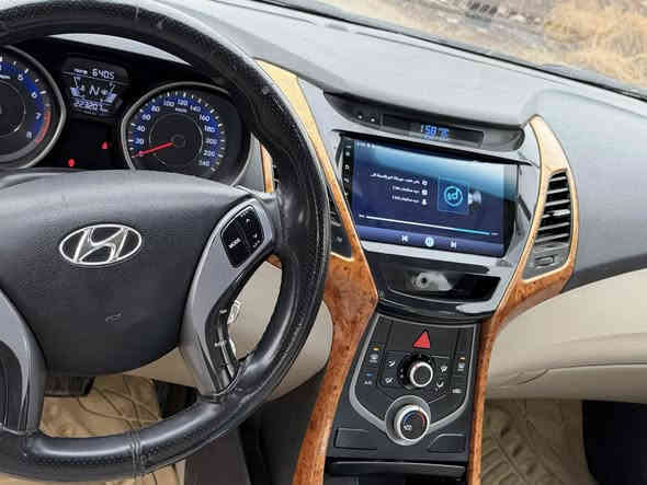 السلام عليكم
النترا خليجي موديل 2015
السياره فول عدا البصمه 
مكفوله من الضربه والصبغ والتبديل
تخم تاير جديد وحداديه إماميه وخلفيه 
بيها بارد فقط السونار موجود وي الصور
مكينه 1800 دوش ماشيه 224 
رقم بغداد بسمي مداور ثاني يوم
السعر 134وبيها مجال بسيط 
ترهم مراوس بسيراتو أو أوبتيما 
مكان السياره السماوه المركز
للأستفسار أكثر ***********
