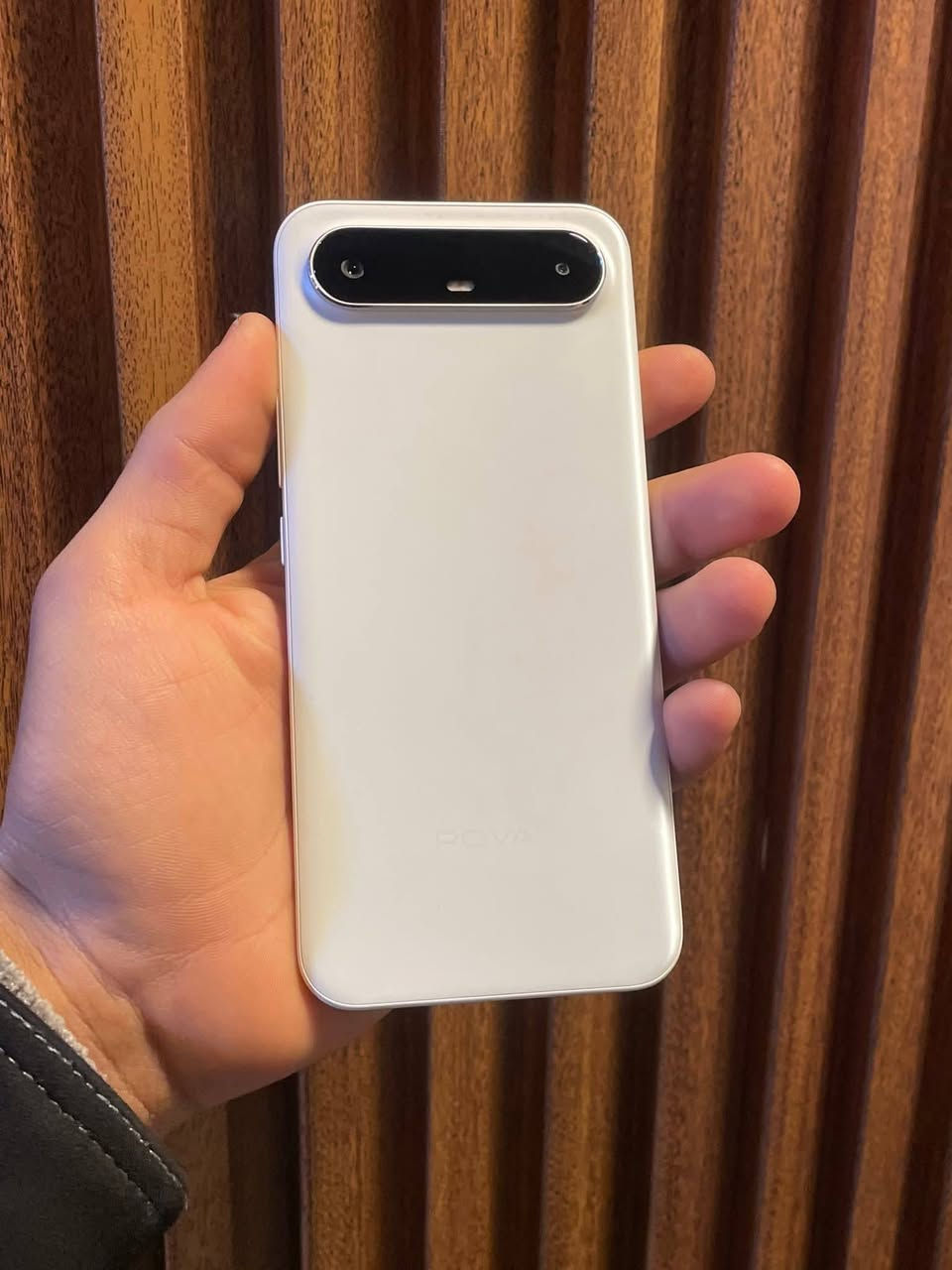 سلام عليكم عندي جهاز تكنو بوفا سلم ذاكرته 256رام 16شاشته منحنيه تردد 144هيرتز أخو جديد صاله تقريبا 14يوم من اشتريته جديد مراوس ويه بلي فور مهكر عنوان بغداد الي عنده مراوس يجي خاص او يتصل واتساب ***********
