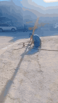 سلام عليكم كهرباءي احمد وطنيه نسحب ضفاير واني اخدم الكم شغل نضيف رقم ***********
