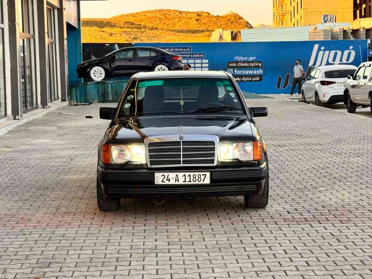 للبيع مارسيدس دب 1992 بلاد  حجم محرك 300 عنكبوت تبريد ثلج كشنات جامات كهربائي سنتر لوك صبغ للجماليه بدون ضرر بدون خياس رقم دهوك دولي سنويه هزه جديد 2031 شرط تحويل وكاله سياره جاهزه سعر 62 بي مجال شويه *********** مكان كركوك
