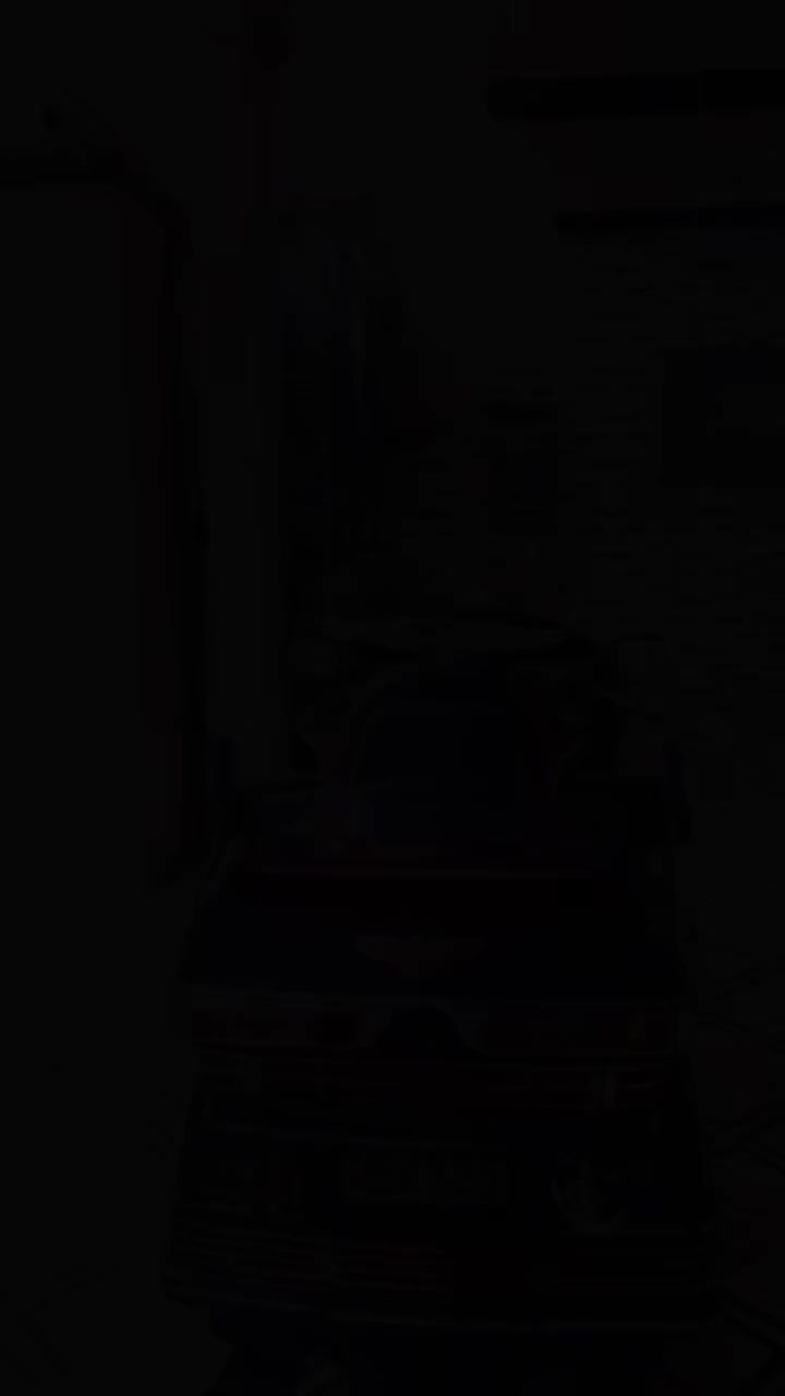 سلام عليكم من رخصت لادمن دراجه كولدن 1500للبيع موديل 1993 بك جك شغاله عليه ساتم نيكلات ارقم بغداد انكلايزي بسمي تحويل ثاني يوم مكاني صلاح الدين قضاء بلد السعر 38 بيه مجال ***********
