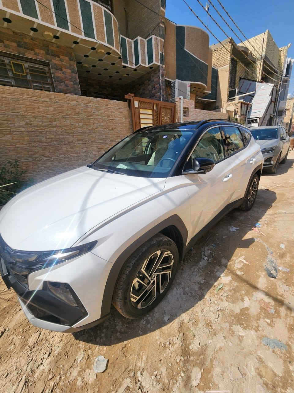 توسان 2025 زيرو السياره ماشيه 900كيلو فقط تو كلر خليجي
بصمه تشغيل بصمه أبواب
شاشه متصله كامره دواره
رادار خلفي امامي
 محرك 2000 دوش 
كشن كهرباء و جنطه كهرباء 
بردات خلفيه 
5ويل كب حجم 19
تبريد كشنات سايد بريك دكمه
السعر 336  و بيه مجال حك الجيه 
مكان السياره كربلاء 
للتواصل ***********
