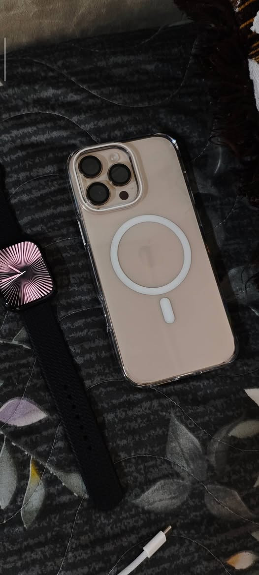 ايفون 16 برو ماكس دبل Z/AA بطاريه مشحون201 مره مكفول من كل شي
موضح كل شي بل صوره سعر 1450 مكاني كركوك 
***********
