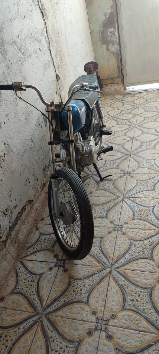 السَلٱمٌ عـَلـْيگمّ دراجة شاصي ارشا 15 اوراق اصولية  ومكينة 22نامة. ترهم مراوس بماكس منغولي حسب القناعة


**إذا كنت صاحب هذا الإعلان وتريد حذفه لأي سبب، رجاءا أرسل رسالة إلى الدعم الفني**