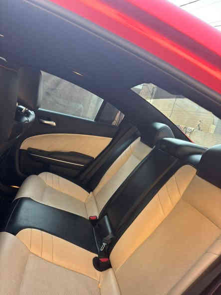 DODGE CHARGER GT  2021 
للبيـع: دوج جارجر لون مميز GT 2021 
وارد خليجي وكالـة هارلـم 
قراءة العداد : 58 الف ميل 
رقم اربيل كاملة من الهزة والبراد والسنوية 
 
🔴السعـر : 320بي مجال
مواصفات : 
المحرك v6*
رادار امامي*
رادار جانبي *
* ويل قياس 20 
* ستيرن رياضي .
* مصابيح أمامية زنون .
* كشافات الضباب زنون .
* المصابيح الأمامية مع LED .
* حساسات .
* شاشه كبيرة مع نظام ملاحة نفكيشن GPS.
* الشاشة مع اويشنات .
* سستم صوت الپاين .
* فتحت سقف (سلايد) .
* مقاعد أمامية كهربائية 
* مقاعد أمامية تدفئة .
* مقاعد خلفية تدفئة .
* تشغيل عن بعد .
* ستيرن كهربائي .
* تدفئة ستيرن .
* محدد سرعة .
تلفون بلوتوث .
* كاميرا خلفية .
* مرايا متحسسة للاضاءة العالية .
* كير شفتر بالستيرن
مكان السيارة موصل حمدانيه 
*********** الحمدانية
