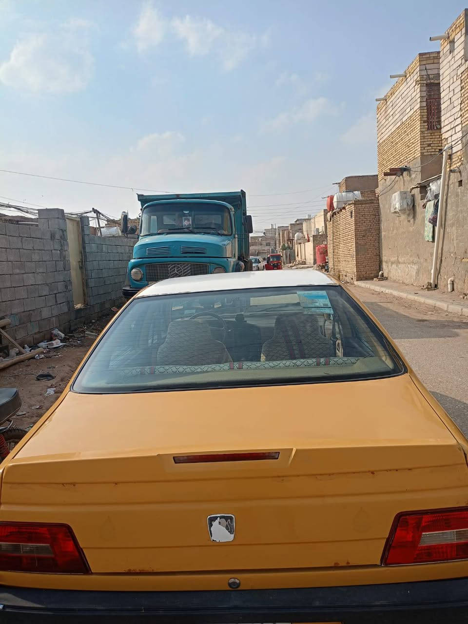 بيجوالبيع 405موديل 15نضيفه
ميسان حي العسكري 
سعر 28 ورقه وبيه مجال 
رقم  ***********
