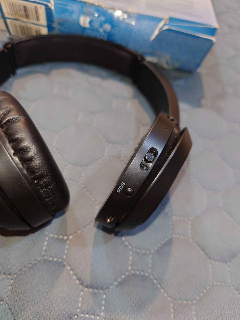 سماعة فلبس بلوتوث
شحن تايب سي
الشحن يطول عدة ايام
والصوت نقي وواضح
بيها نقص باد مخلي وحدة ترهيم
السعر 10 الاف المدينة, البصرة


**إذا كنت صاحب هذا الإعلان وتريد حذفه لأي سبب، رجاءا أرسل رسالة إلى الدعم الفني**