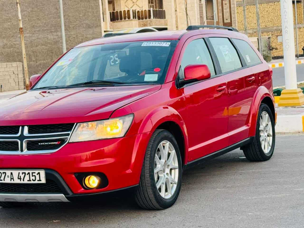 السلام عليكم سياره دوج جورني للبيع موديل 2015 رقم ذي قار حره تحويل مشروع وطني الرقم الدولي ضررها تبديل جاملغ أمامي اصلي وصبغ طرف الباب خفيف بدون اي ضرر داخلي السياره السياره 6سلندر 7 راكب 3 قطع تبريد شاشه كبيرة كاميرا دواره تحكم جهتين تخم تاير حداديه كهربائيات كلها شغاله سياره نظيفه وجاهزه من كلشي استخدام شخصي السعر 137 ورقه وبيها مجال بسيط للشراي مكان السياره ناصريه الشموخ للإستفسار *********** *********** رقمي أرقامي بيهن واتساب ناصرية, ذي قار
