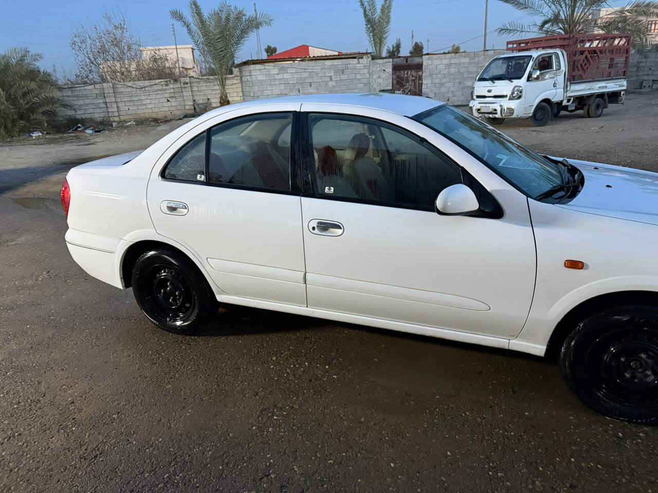 نيسان سني ٢٠٠٩ خليجي 
مكفوله كفاله عامه رقم بغداد انكليزي
ماشيه ١١٧ شرط حقيقي
السعر ١٢٢ بيه مجال
***********
