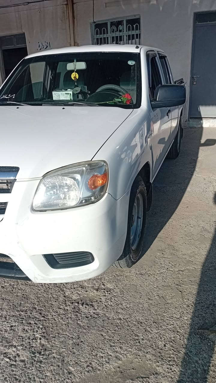 بيكب ..مازده ..٢٠١٢ 
رقم أربيل: رقم هزه سنوية جديد 
السياره: بدون ضرر 
السعر : ١٢٥ 
المحرك + كير بشرط لانفخ لا صرف لا بخار 
#العنوان الحمدانية _ الموصل 
#الاتصال: *********** _ ***********
