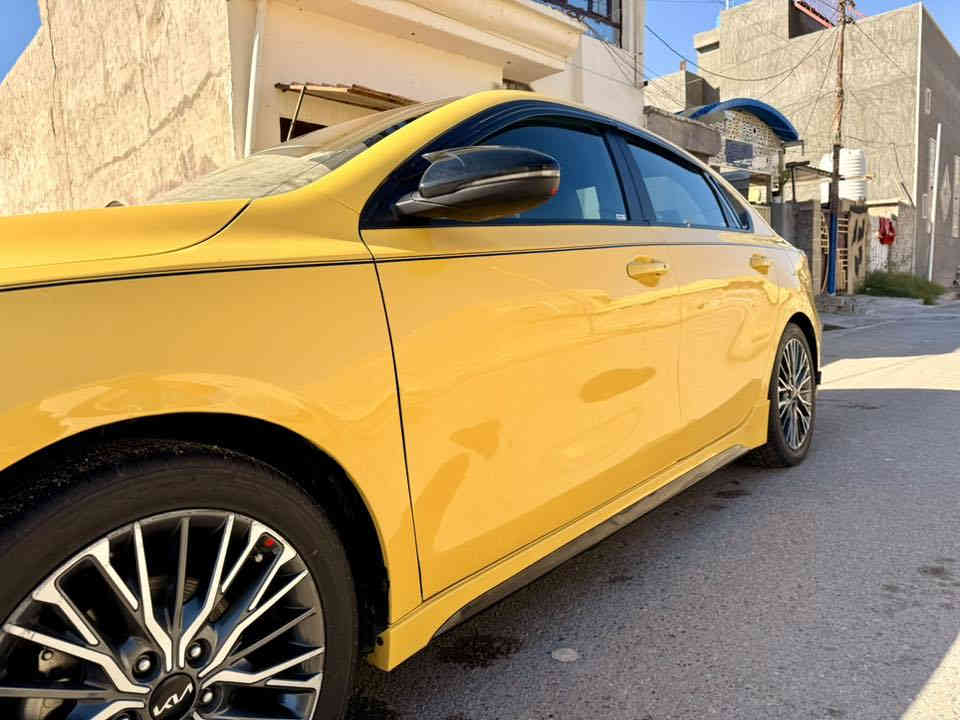 السلام عليكم كيه فورتي2023جيتي لاين السيار تحتوي عل منضومت غاز السيار خير من الله حادثها جاملغ بدون شواصي ولا لغود توصل ***********السعر160$
