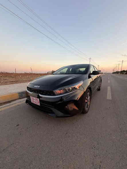 🚗✨ للبيع – كيا فورتي 2023 | فئة LX ✨🚗
📌 وارد أمريكي | نص فل | ماشية فقط 27000 ميل | حالة ممتازة جداً

📍 الموقع

الدخول: منفذ إبراهيم خليل – تترقم شمالي

موقع السيارة: شمال الموصل / قضاء تلكيف / ناحية القوش

🔧 المواصفات الميكانيكية (فئة LX)

محرك اقتصادي 4 سلندر سعة 2000cc – DOHC

ناقل حركة أوتوماتيك 8 سرعات

أنماط قيادة متعددة: Comfort – Smart – Sport

✨ الميزات الداخلية والتجهيزات

شاشة عرض متطورة مع نظام معلوماتي حديث

كاميرا خلفية دوارة عالية الدقة

إشارات انعطاف بالمرايا الجانبية

منافذ USB وشحن موبايل

مقصورة مريحة بتصميم أنيق

🛡️ أنظمة الأمان الذكية

رادارات أمامية – خلفية – جانبية

نظام مانع تصادم أمامي

نظام تحديد المسار الآلي

أوتو بريك (فرامل أوتوماتيكية عند الطوارئ)

وسائد هوائية متعددة

🛠 الحالة الفنية

الممشى: 27000 ميل فقط

الحالة العامة: السيارة بحالة الزيرو

الملاحظات:

حادث خفيف موضح بالصور

تبديل جاملغ صفحة النفر (الأمامي الأيمن) – بدون فتح إيرباك

صبغ بسيط في بداية البونيت (من جهة الحافة)

💰 السعر: 149

📞 للتواصل والحجز:
*********** – ***********
