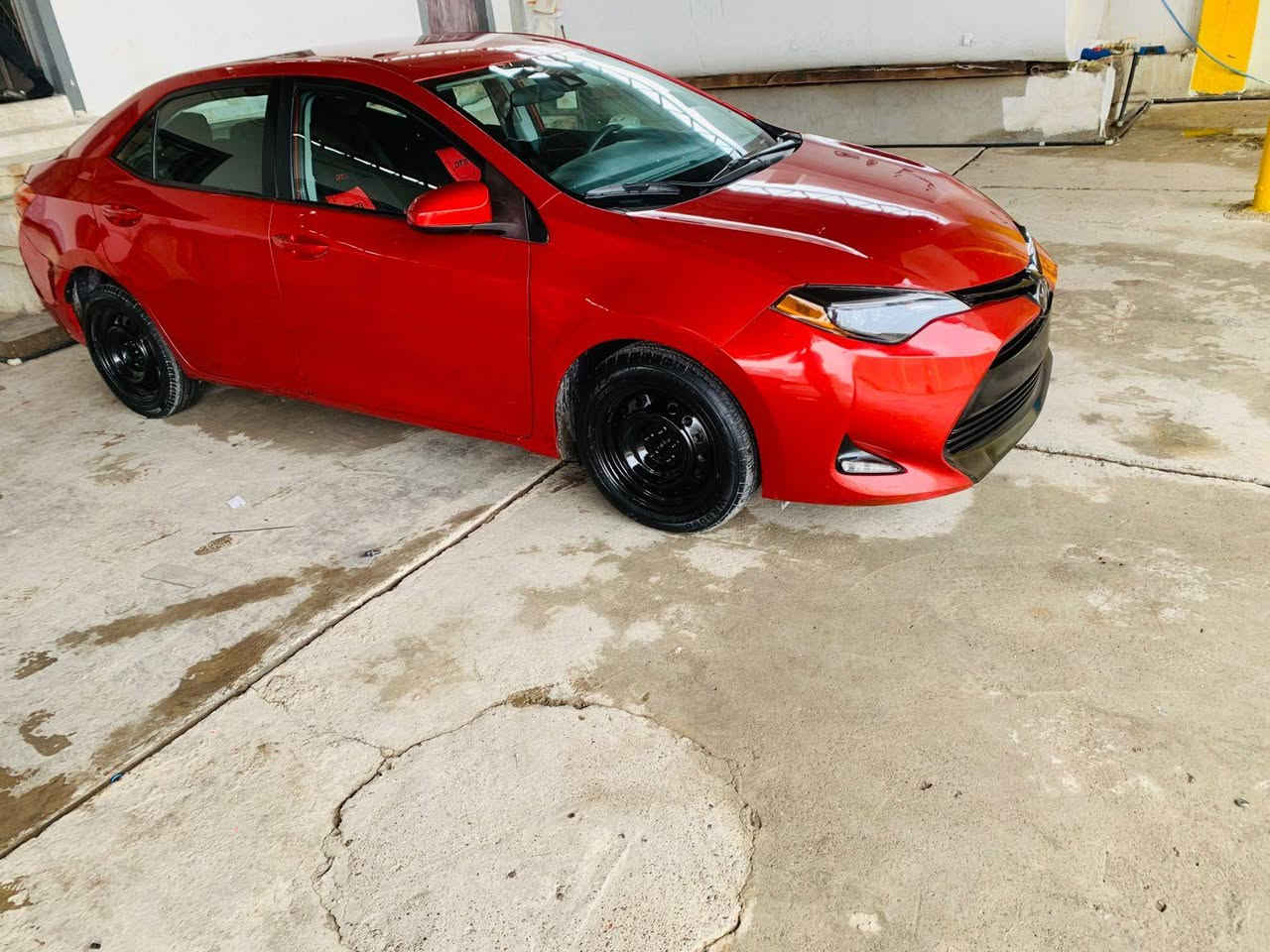 سلام عليكم سياره للبيع كورلا موديل 2017 رقم اربيل بسمي ضرر قطعتين السعر 135 بيه مجال قليل رقم الهاتف ***********
