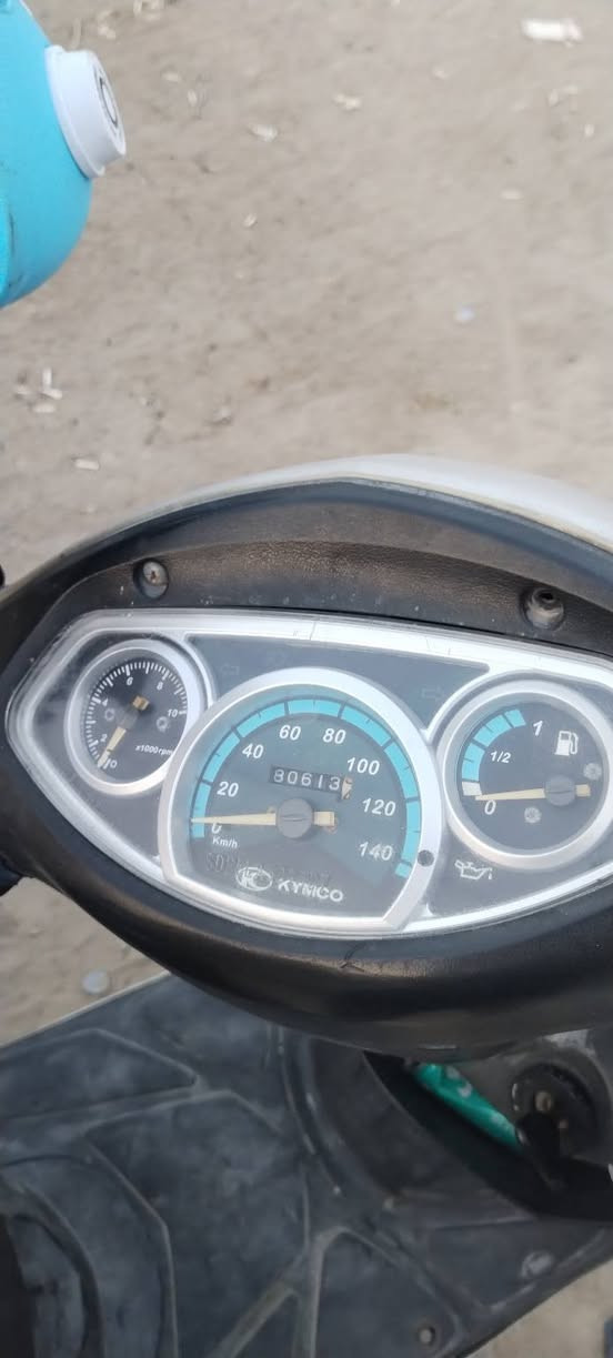 كامكو g4
سعر 250 وبيه مجال دراجه شغاله ***********
