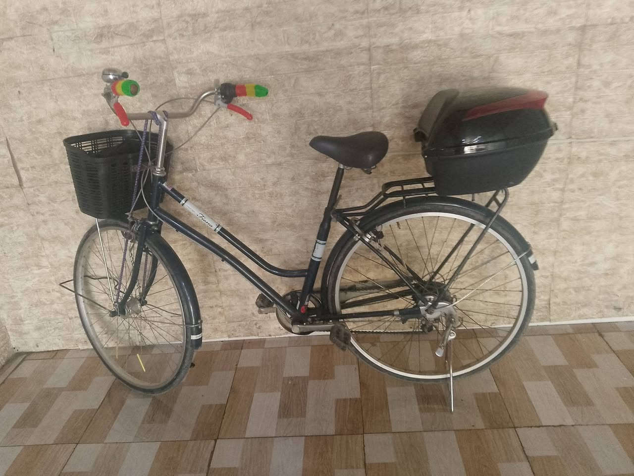 يالله باسكل ياباني لاصلي للبيع حجم27 كير وإحساس فول نضافه سعره90


**إذا كنت صاحب هذا الإعلان وتريد حذفه لأي سبب، رجاءا أرسل رسالة إلى الدعم الفني**