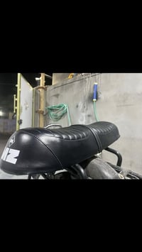 كشن الماني • نضيف • توصيل