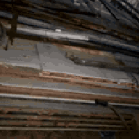 سندويج للبيع. مع باب خشب مع بيبان وشباج انمليوم. طول سندويج 3  متار ون...