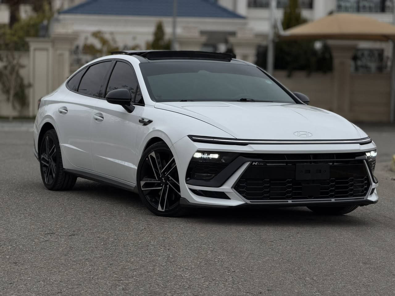 2024 HYUNDAI SONATA N LINE 
  سوناتا اين لاين 2024  
فئة N-line 🚀 
السعر 233$
وبيها مجال بسيط
موديل : 2024 🩶
المحرك : 2500 توربو 🚀
الحالة : جاملغات امامي بارد وتكحيل 
بدون دواخل ايرباك برده
العداد :40 الف ميل
الموصفات N Line 💣🔥
1/1
كشن خزن
كشن حضن
بصمة ابواب لمس. +تشغيل عن بعد
‎بانوراما
‎كشنات كهرباء   
‎تدفئة بالستيرن
‎لايتات 2 عدسات زنون عالي ناصي
‎رادرات جوانب  +خلفي و امامي + توقف تلقائي 
‎انارة داخلية متغيرة 10الالوان
‎حساسات امامي + خلفي 
‎سستم صوت BOSE الصوت 12سماعه ودمام 
‎هاندبريك بصمة + اوتو هولد للتوقف في الازدحام
‎شاحنة وايرليس
‎منافذ USB امامي خلفي
‎تبريد قطعتين + تبريد شاشه متصلة 
‎صندوق الكتروني يفتح عند الاقتراب
 دبل اكزوز محرك2500 تيربو✈️ 
‎ بكلايتات امامي خلفي لد  
‎شفتات بل ستيرن 
‎نضام الترحيب عند الاقتراب داخل وخارج السيارة
‎ويل سبورت 19 N 
‎نضام تحديد المسار للسياقة بين الخطوط
‎مستشعرات بل باب من تفتح الباب تتوقف السياره
‎نضام normal +sport +sport plus +custom 
5 وضعيات صوت المكينة 
بانوراما طكتين
‎تبريد مركزي +تبريد لمس

السعر 233$ وبيها مجال
بدون رقم تترقم أربيل 

مكان السياره اربيل🤍
☎️📞
***********
