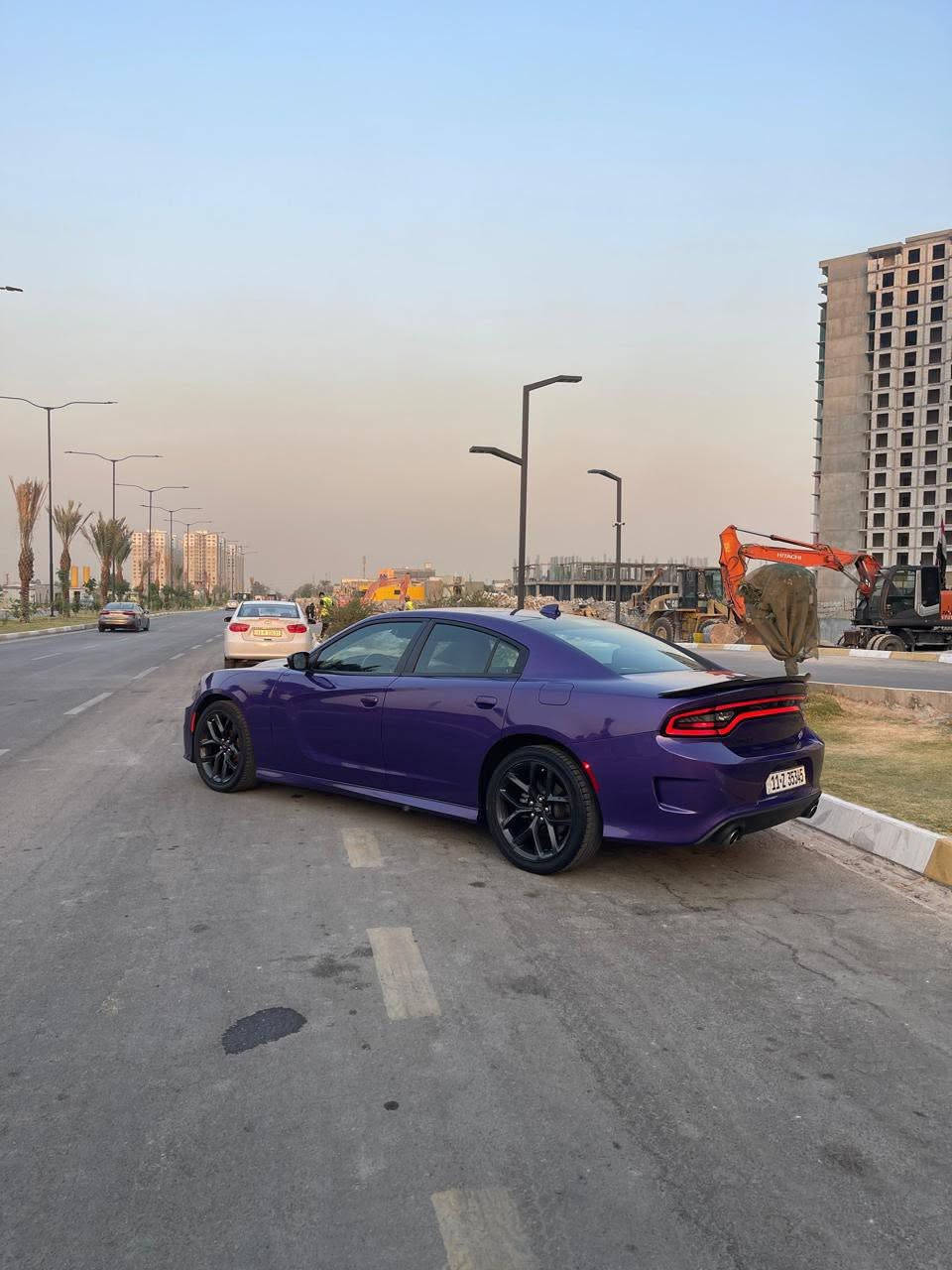 جارجر GT 2023 لون بنفسجي
ماشية 80 الف ميل 

مواصفات الGT شاشة جبيرة 
كراسي مخمل 
السيارة حادثها بنيد وجاملغ بيها تعديل بالشاصي 
مكان السيارة بغداد الدورة 
***********
