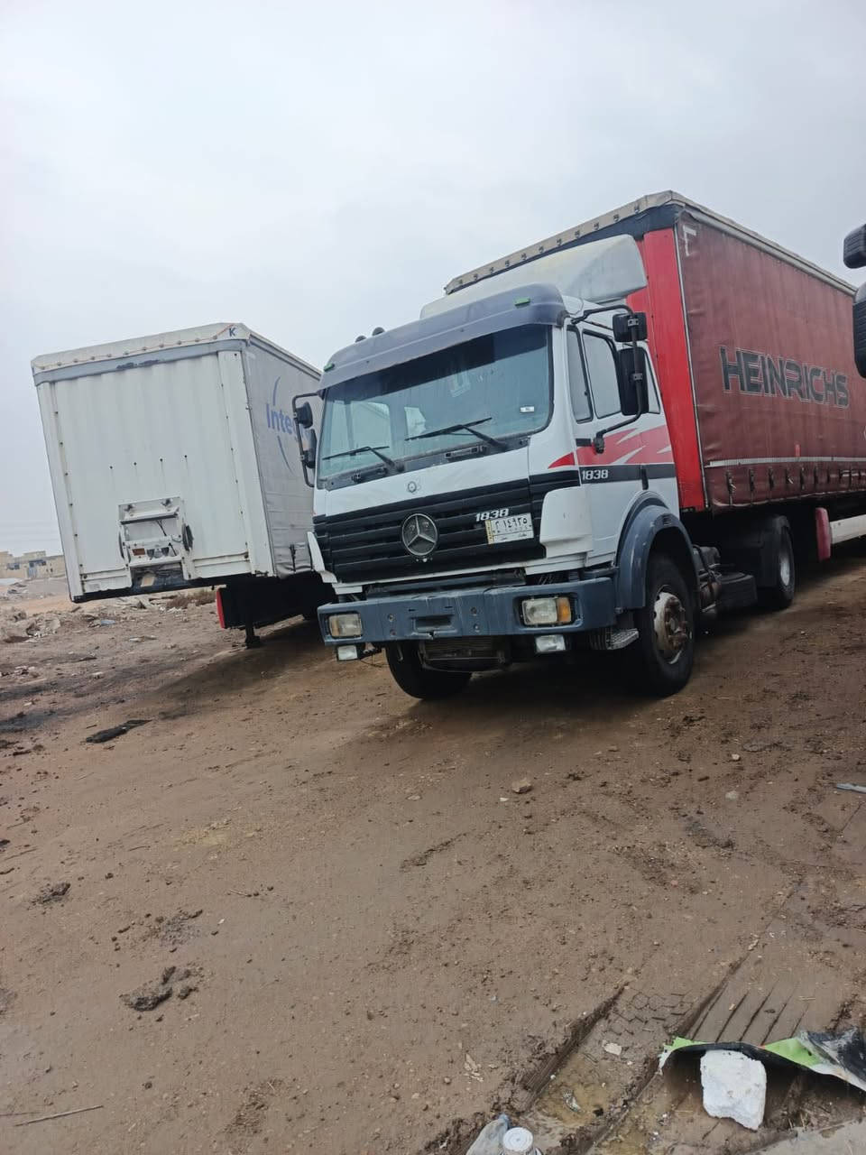 السلام عليكم
راس تريلة للبيع 

كرواتي 95 الرقم بغداد سنوية نافذة 

مكينة 38 جديدة كير 180 فافون تخم تاير جوبلس العنوان_ ميسان_ العمارة_

للاستفسار على الرقم 

***********
