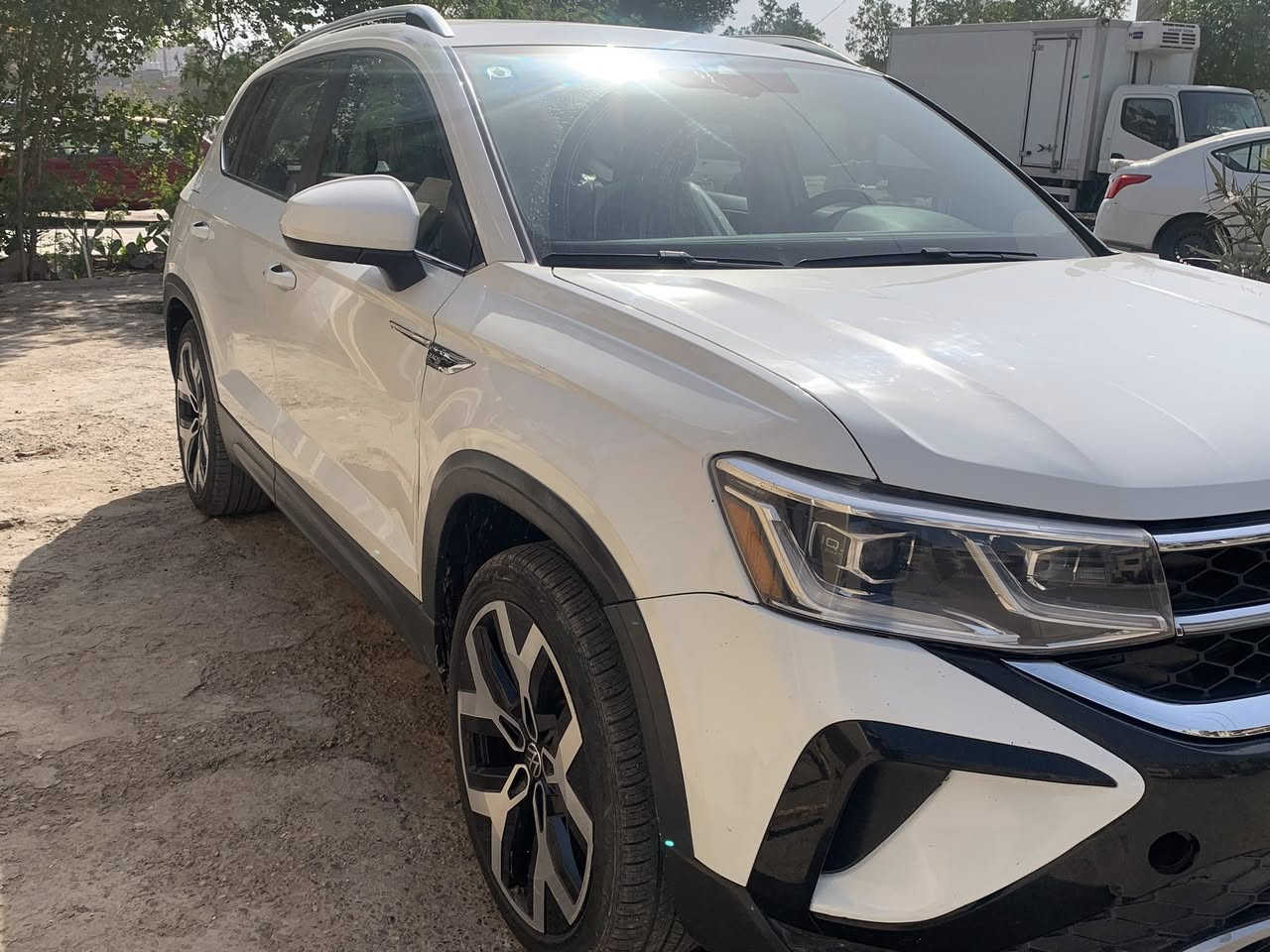 السلام عليكم
فولكس واغن تاوس 2023    SEL Plus 

اعلى فئه بل تاوس 

بصمتين 

بدون ايرباك حادثها جاملغ جهة السايق امامي وشويه من البنيد ماشية ٣٠ الف ميل 

سياره جاهزه وكامله من كلشي 

مكاني بغداد الجديده النعيريه 

*********** 

3VV2X7B27PM304771

وهذا رقم الشاصي مالتها
