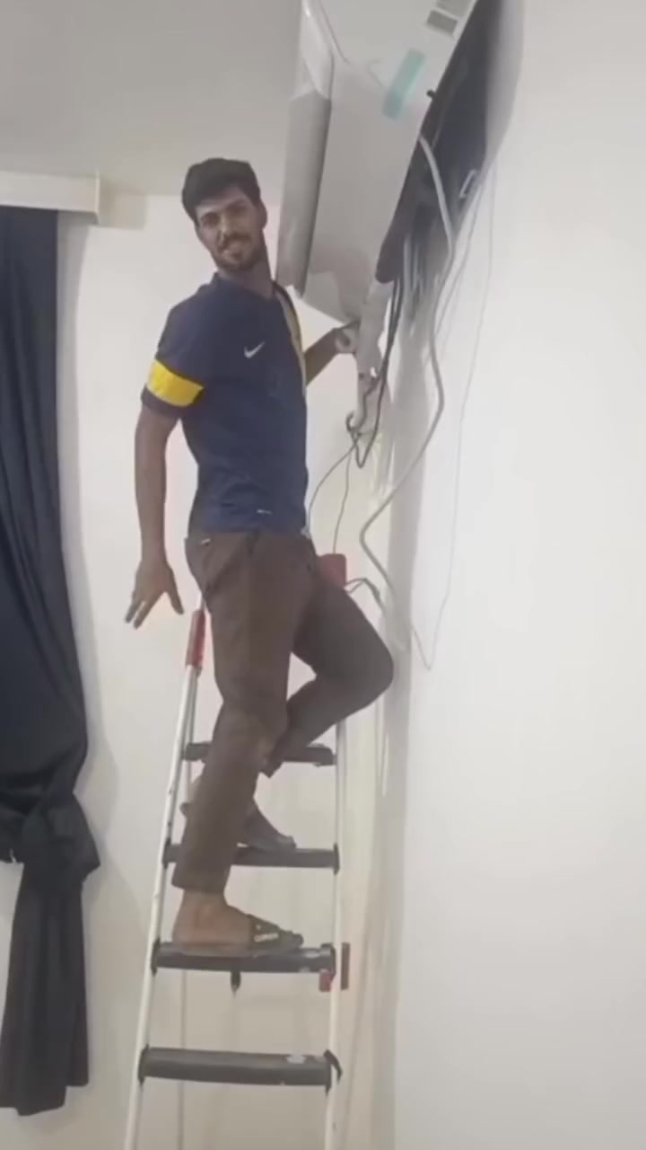 ال تنصيب وصيانة جميع انواع السبالت
شغل موقعي في جميع مناطق بابل 
⚠️شحن غاز
⚠️ تنضيف القطع الداخلية والخارجية 
⚠️سرعة وامانة في العمل

ورشة متنقلة في جميع مناطق بابل 
للأسفسار خاص
 او على الرقم 
***********
