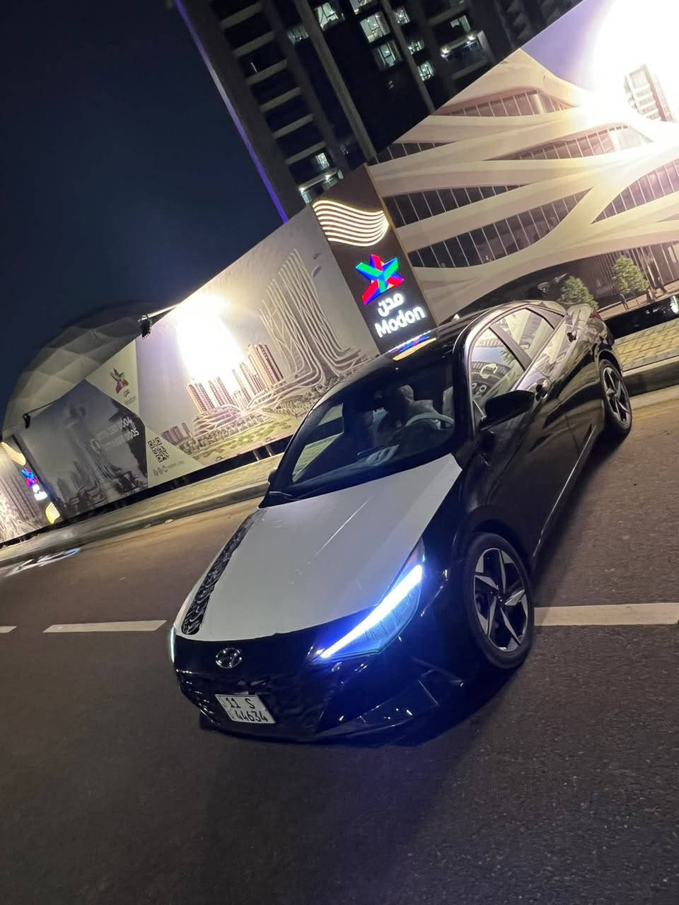 السلام عليكم النترا ٢٠٢٣ وارد امريكي محرك ٢٠٠٠ دوش السيارة فوللل فوللل مواصفات عدة الفتحة بيها رادارات عدد ٣ حساسات امامي وخلفي وجانبي تحكم سرعة قيادة ذاتية تدفئة كشن ٣ انضمة قيادة السيارة مفوله مواصفات الي بيها قطعتين تبديل الجاملغ والبنيد مبدلات نفس اللون وبيها الباب والجاملغ الخلفي بيهم صبغ السعر 139 وبيها مجال بسيط ***********
