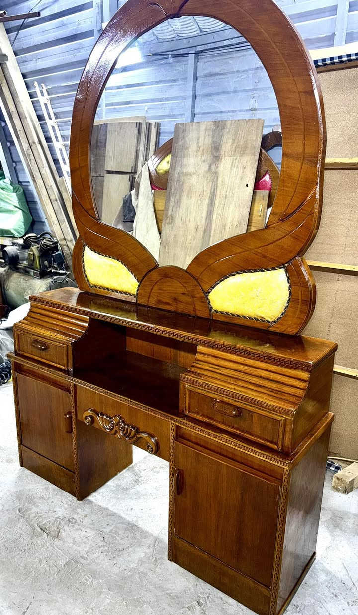 سلام عليكم
ميز امرايه تزكام صبغ تلميع كلها جديد
العرض140
ادتفاع الميز90
السعر80
مكان بوب الشام


**إذا كنت صاحب هذا الإعلان وتريد حذفه لأي سبب، رجاءا أرسل رسالة إلى الدعم الفني**