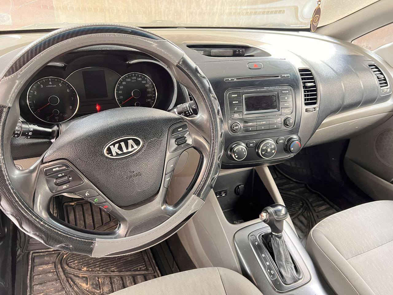 #مكلف بالنشر
سيراتو ٢٠١٤ خليجي بسعر مناسب جدا الضرر قطعتين صبغ بدون حادث  جاملغ  ايسر وبنيد بسبب انفجار بطاريه وحرق صونده البانزين يوجد جرادبالقماره     صلاح الدين الضلوعية   تحويل ثاني يوم مكلف بالنشر الاتصال على  الرقم ***********
