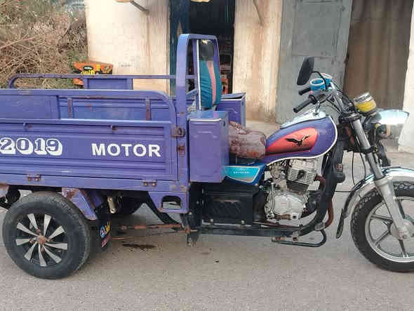 ((مكلف بل نشر)) لبيع ستوته ام لطير موديل 19(السعر مليون وربع وبيها مجال)(اوراق مو رقم  اوراقها اصولي شرط لترقيم)(محرك مامفتوح كهربائياته شغاله كلها) 
(نقص بس شخاطه لسلف)(بكان بعقوبه تقاطع الامام عبدالله ابن علي)(رقم صاحبها ***********)) 
صاحبها انور الحربي
