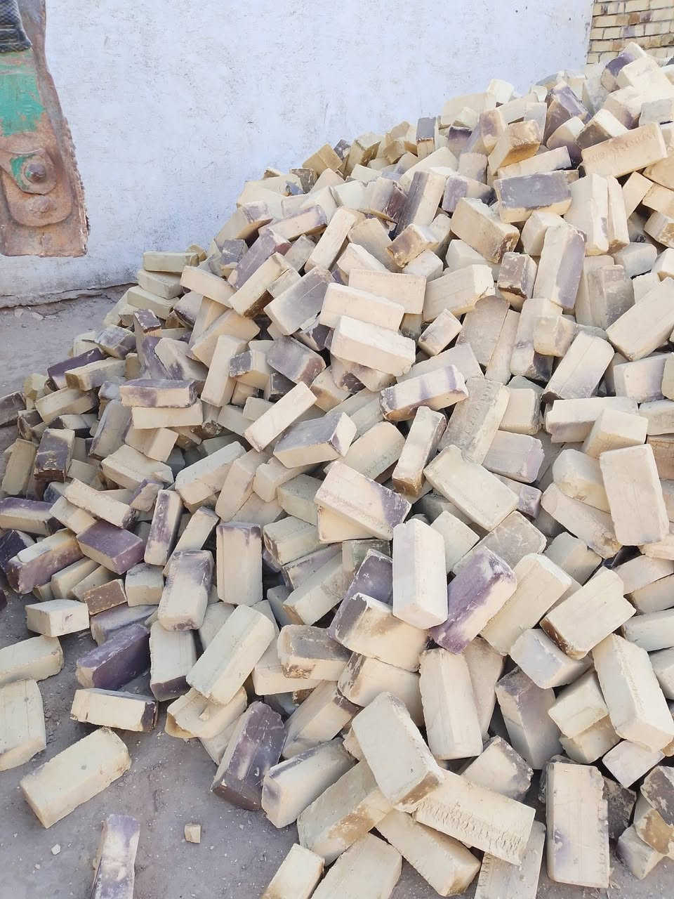 طابوك شرط على مكلاب ***********
