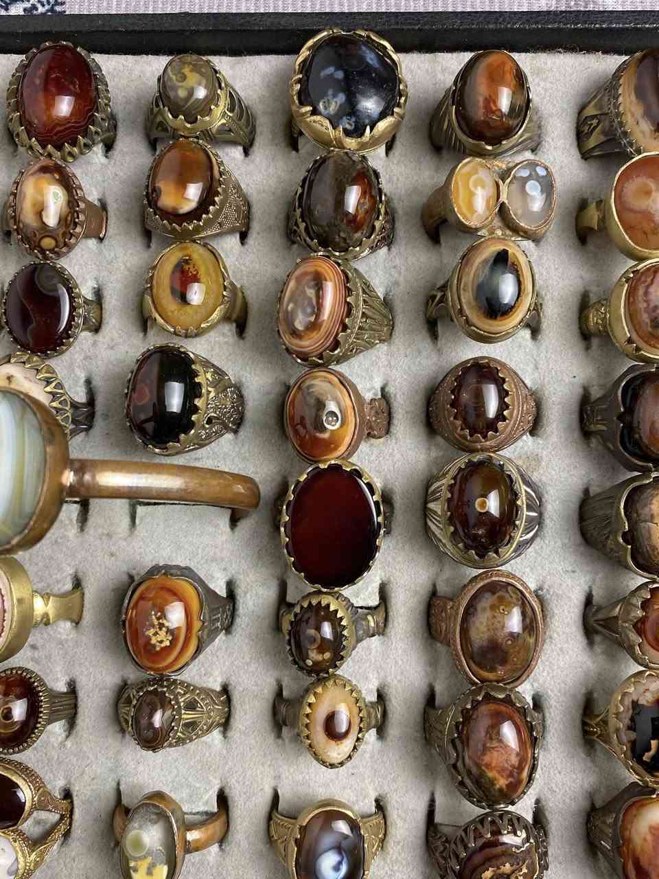 قطعه١٠


**إذا كنت صاحب هذا الإعلان وتريد حذفه لأي سبب، رجاءا أرسل رسالة إلى الدعم الفني**