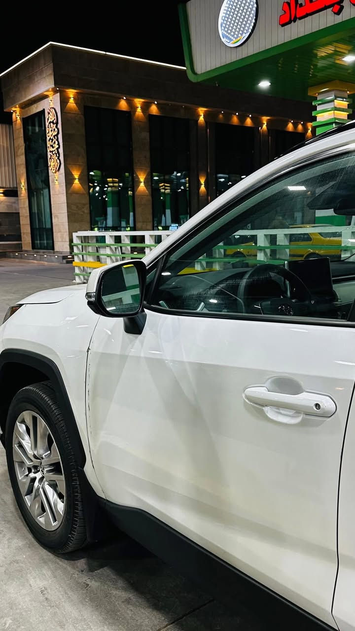 لتقارن سعرهة بل هايبرد لو لتجميع لصيني سيارة بانززززين السونار مرفق وية لصور راف فور موديل 2024 محرك بانزين 2500 وارد امريكي  دخول جديد قبل شهر رقم وهزة كاملة 
ماشية فقط  7000 ميل🔥 بدون ايرباك بدون قطرة صبغ بس بارد بدون اي تبديل راديترات بلادية غار تبريد لبلادي حادث لسيارة موضح بصور وصور لمزاد هم مرفقة وية لصور
✅ويل كبير 19🔥
✅بصمة تشغيل
✅رادار امامي
✅توقف ذاتي
✅رادارات جانبية
✅اوتو هولد
✅كشنات جلد
✅اشاير بل مري
✅كرسي السائق كهربائي
✅كرسي خزن ميموري
✅تدفئة مقاعد امامية
✅رادار مسار
✅فحص ظغط الاطارات
✅تدفئة ستيرن
✅صندوق كهربائ
✅قطعتين تبريد
✅منافذ شحن 
✅النقط العمياء
✅اكزوز مثبت سرعة
✅تحديد مسار
✅هاند بريدك دكمة
✅فتحة سقف طكتين
✅تلث وضعيات قيادة 
وبعد مواصفاتهة لمعروفة
تبريد لشركة بعدة نفسة راديترات نفسهة  ممبدل ايشي بيهة بس لدعامية لامامية مبدلة اصلية نفس اللون 
ولماصدات نفسهم لاصليات مصلحات ولباقي لبارد مبين بل صور

رقم لسيارة بغداد باسمي تحويل ثاني يوم 
سعر لسيارة280 وبيهة مجال
كلشي موجود بل سوك وكلشي بسعرة وكلشي ومواصفاتة سيارة حتة مماشية بنسبة لموديلهة لميعجبة يتخطة المنشور ونشاءلله تلكة لسيارة لتناسبك اما لتعليقات لتافهة وليكسر  بحلال لناس وهوة فلوس لويل مالتهة ماعندة ويضل يسملت هنا اهينة تحياتي للجميع❤️
للاستفسار ***********
