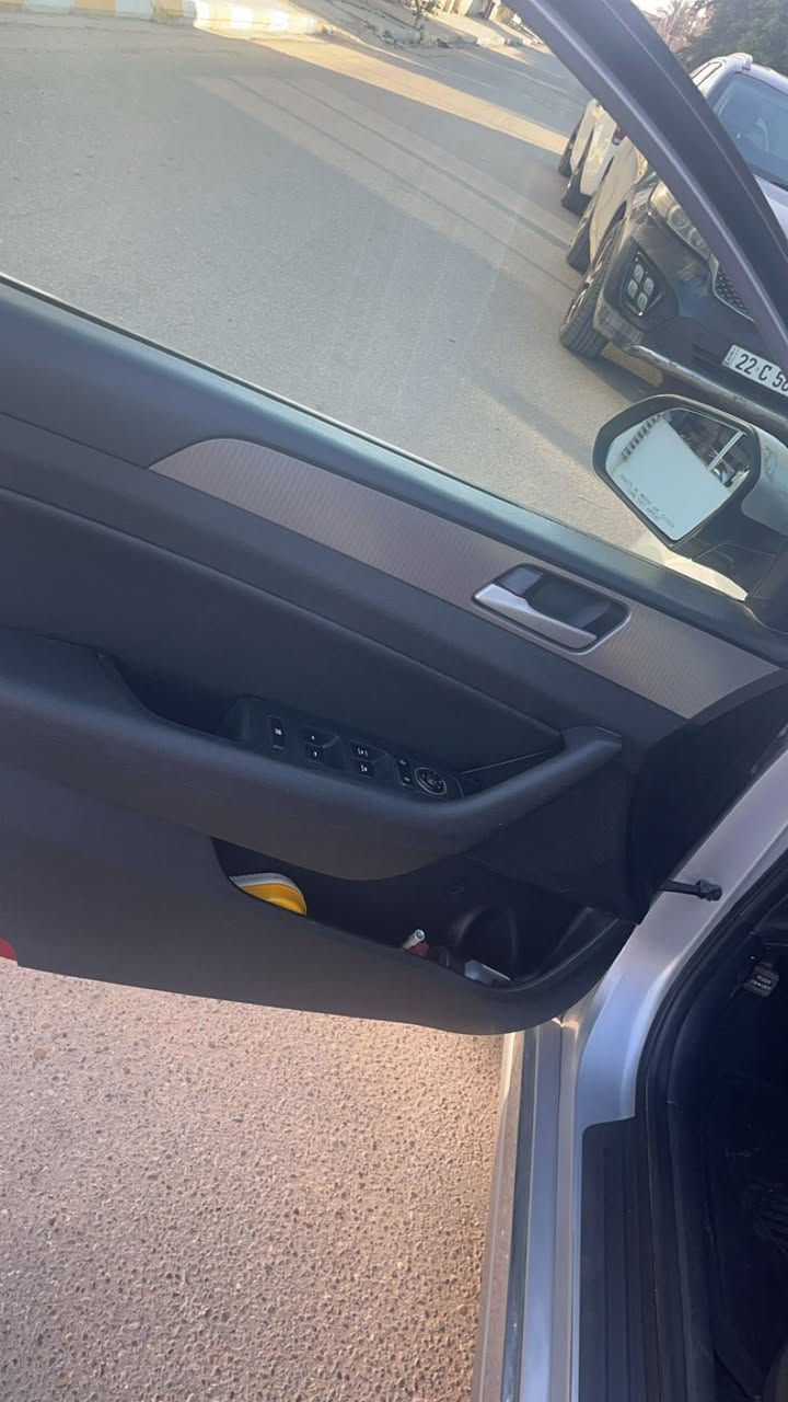 لسلام عليكم …..
#للبيع
سوناتا 2018 وارد أمريكي سبورت فول مواصفات فتحه بصمه رادرات فول 1 / 1 
ضررها الجاملغ عكس السايق 
رقم اربيل 
مكانها الانبار - فلوجه 
*********** اتصال واتساب
