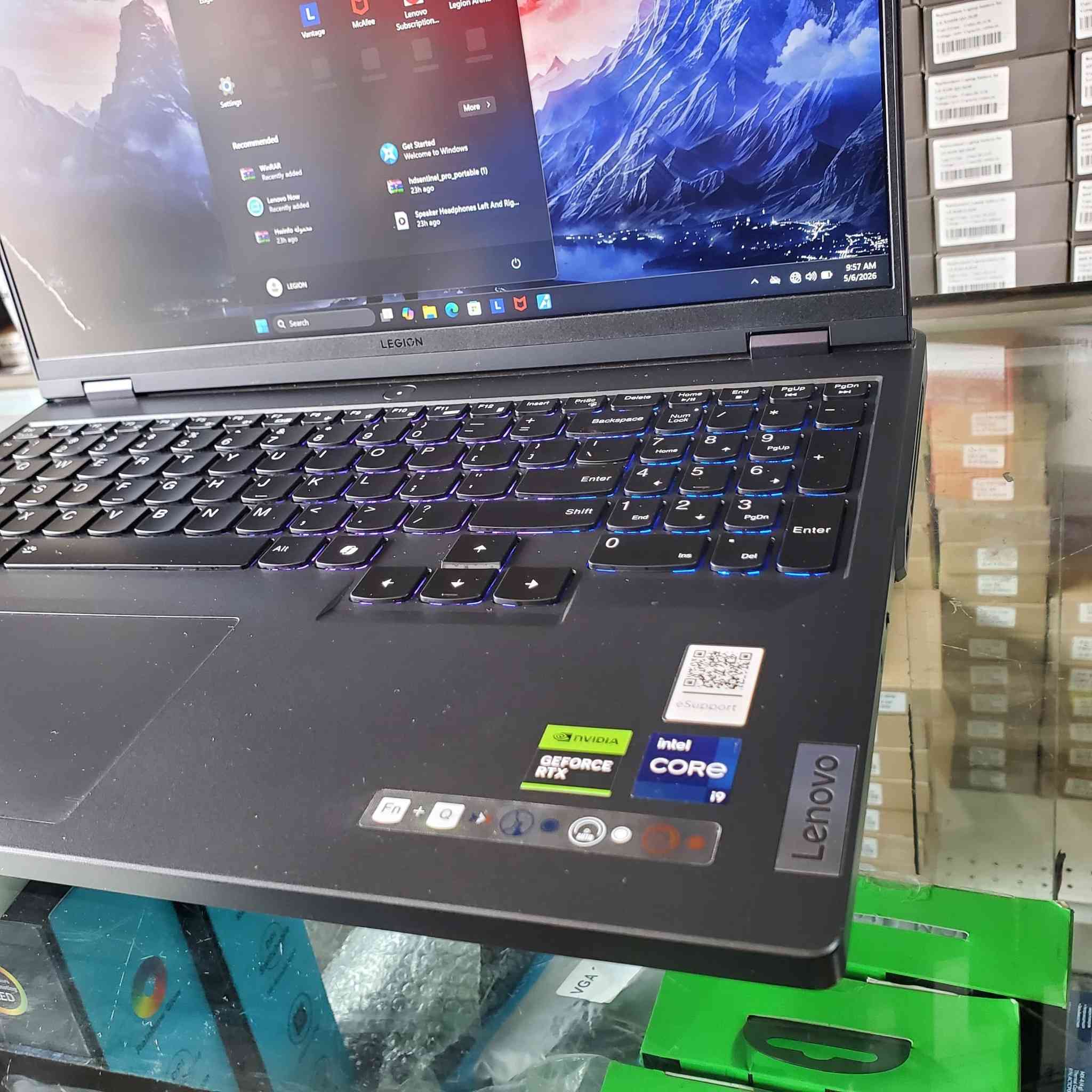 لابتوب الجيمنج ليجون فايف برو مع كرت شاشة RTX 4060 8GB الجيل الرابع عشر Ci9

➖️➖️ 💯🥳🔥وصل المليح وصل🔥🥳💯️➖️➖️

🔥⁴¹² Lenovo Legion 5 Pro 16IRX9
⛔️  مواصفات الجهاز:
💥 المعالج: Intel CORE i9-14900HX الجيل الـ 14
⚡ الرام: 16GB DDR5  قابل للزيادة 
💽 الهارد: 1TB SSD قابل للزيادة 
🎮 كرت شاشة منفصل :  Nvidia GeForce RTX 4060 8GB 
💻 شاشة: 16 WQXGA 165HZ 
🔄 نظام التشغيل: ويندوز 11
♾️ الحالة: شبه جديد 

💰$1450
《772924110》
  #لابتوبات #كمبيوتر #لابتوب #جرافيكس 
_______________________________
⭕ الكمية محدودة - سارع الآن


**إذا كنت صاحب هذا الإعلان وتريد حذفه لأي سبب، رجاءا أرسل رسالة إلى الدعم الفني**